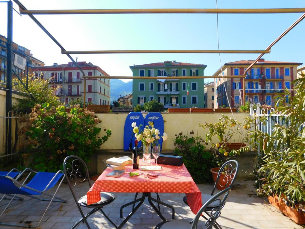 Bilocale Con Terrazza, Леванто Екстериор снимка
