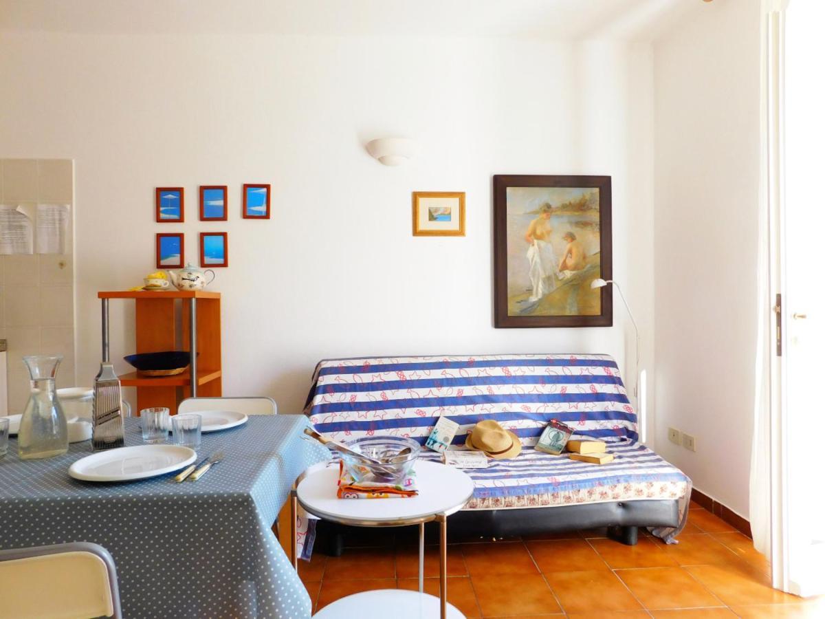 Bilocale Con Terrazza, Леванто Екстериор снимка