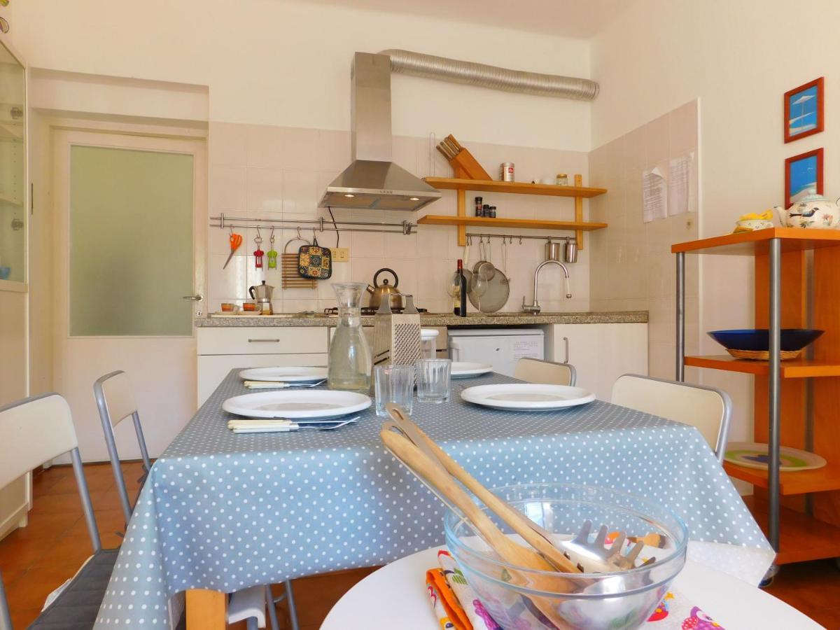 Bilocale Con Terrazza, Леванто Екстериор снимка